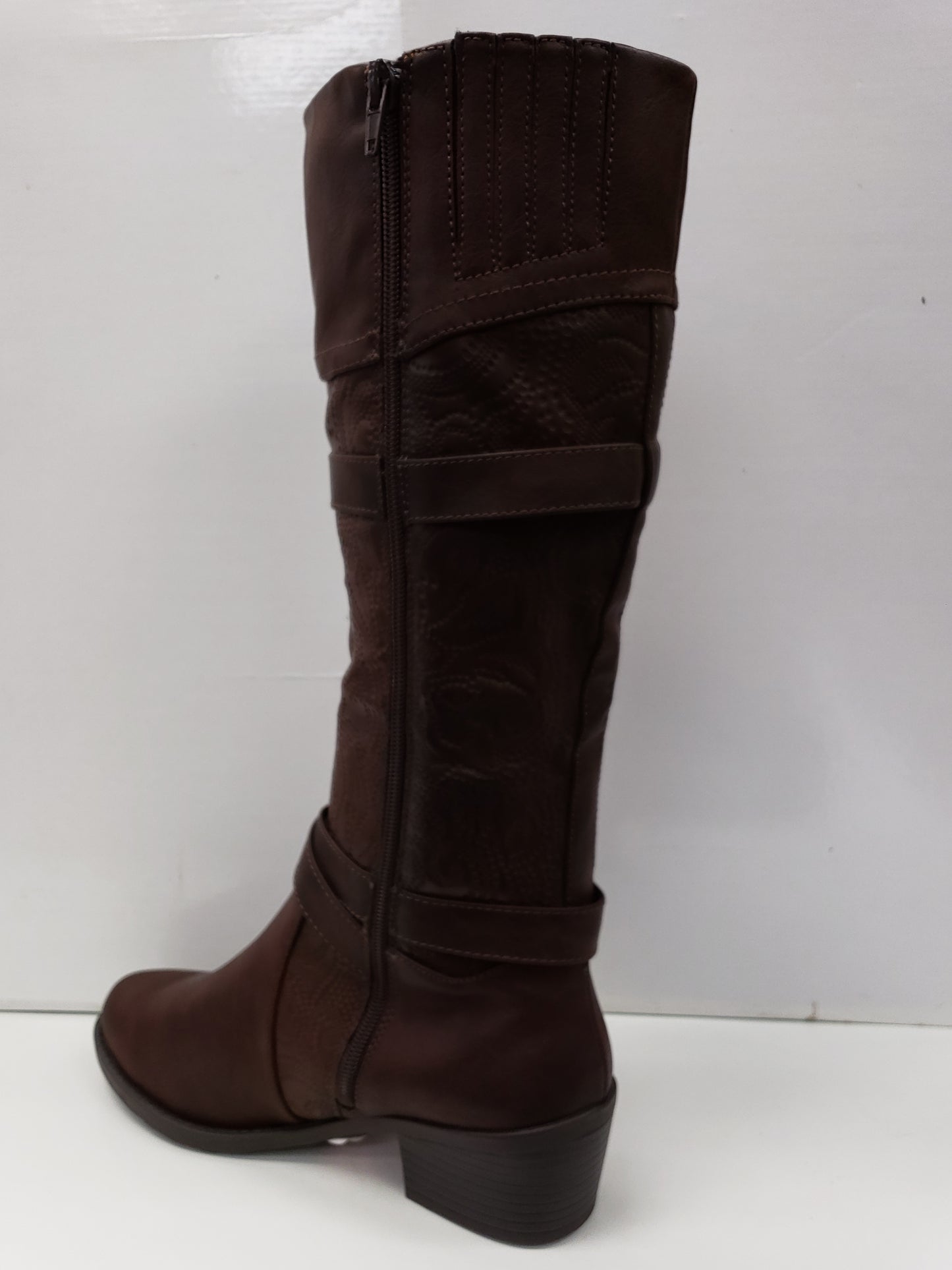 Easy Street Kelsa - Simply Wide