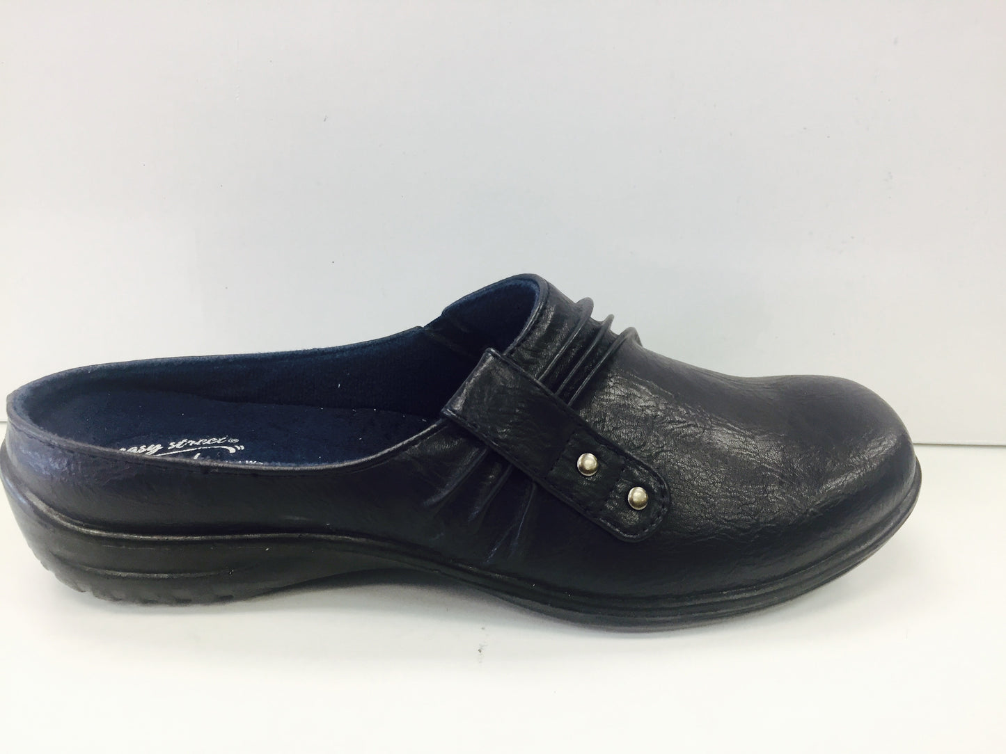 Easy Street Holly - Simply Wide