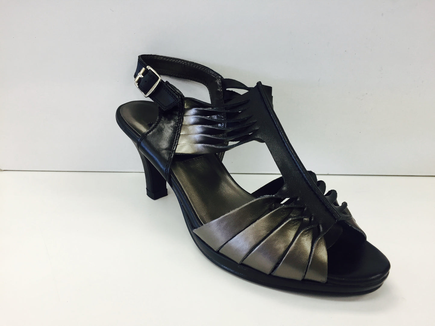 PEERAGE Lexi Lp8050