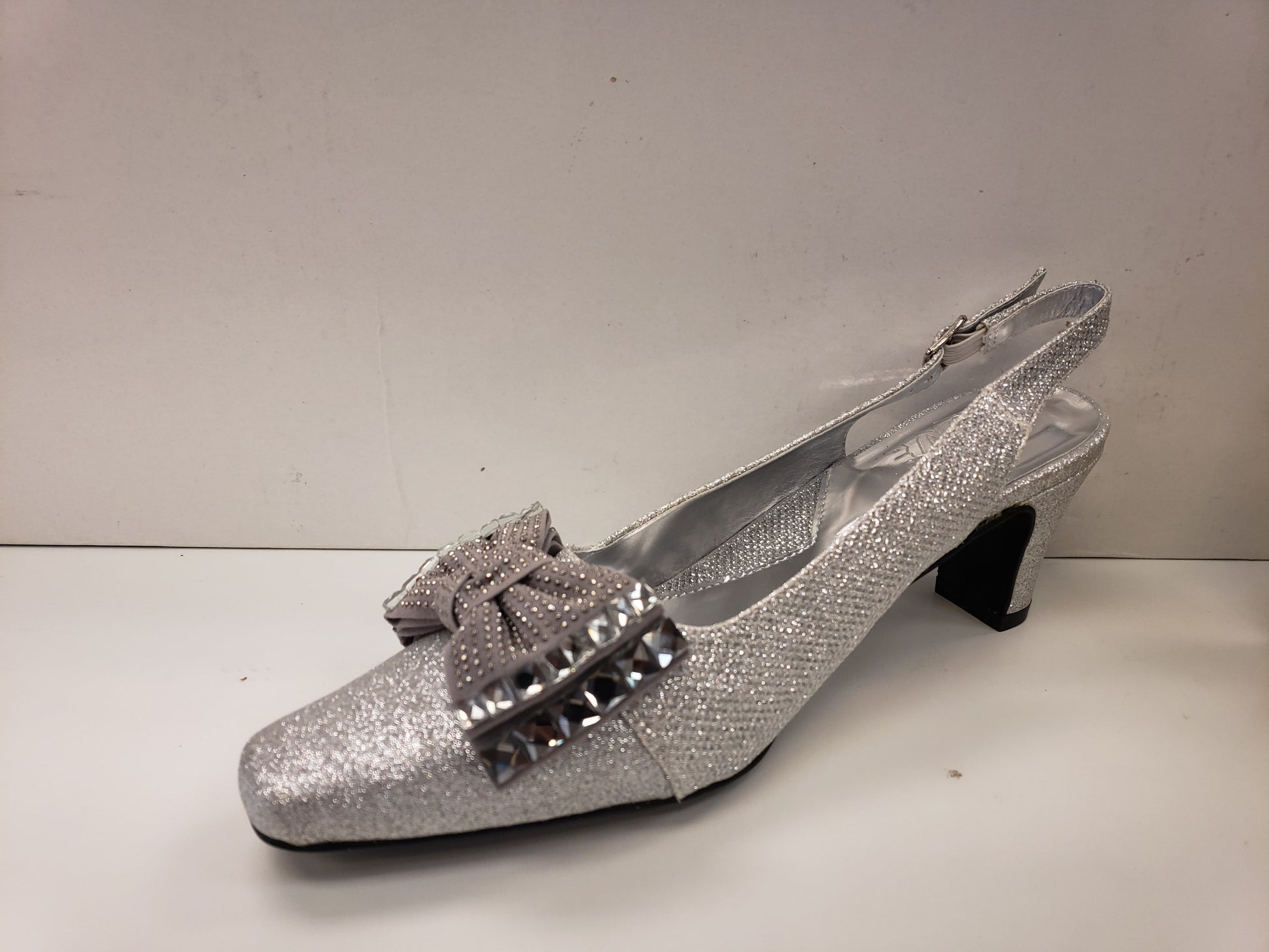 Floral Megan DP847 – Wide - Main Image