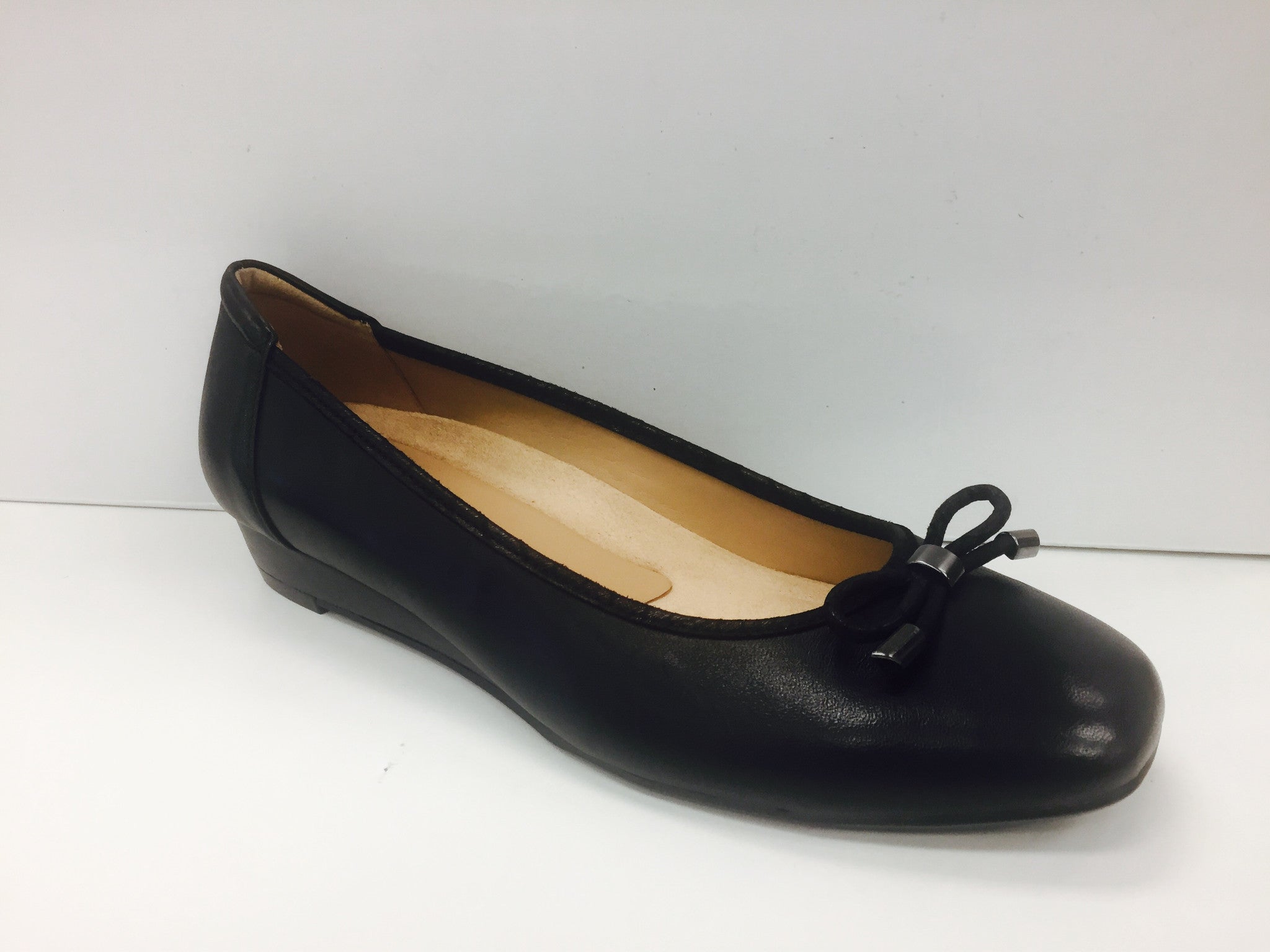 Naturalizer dove sales