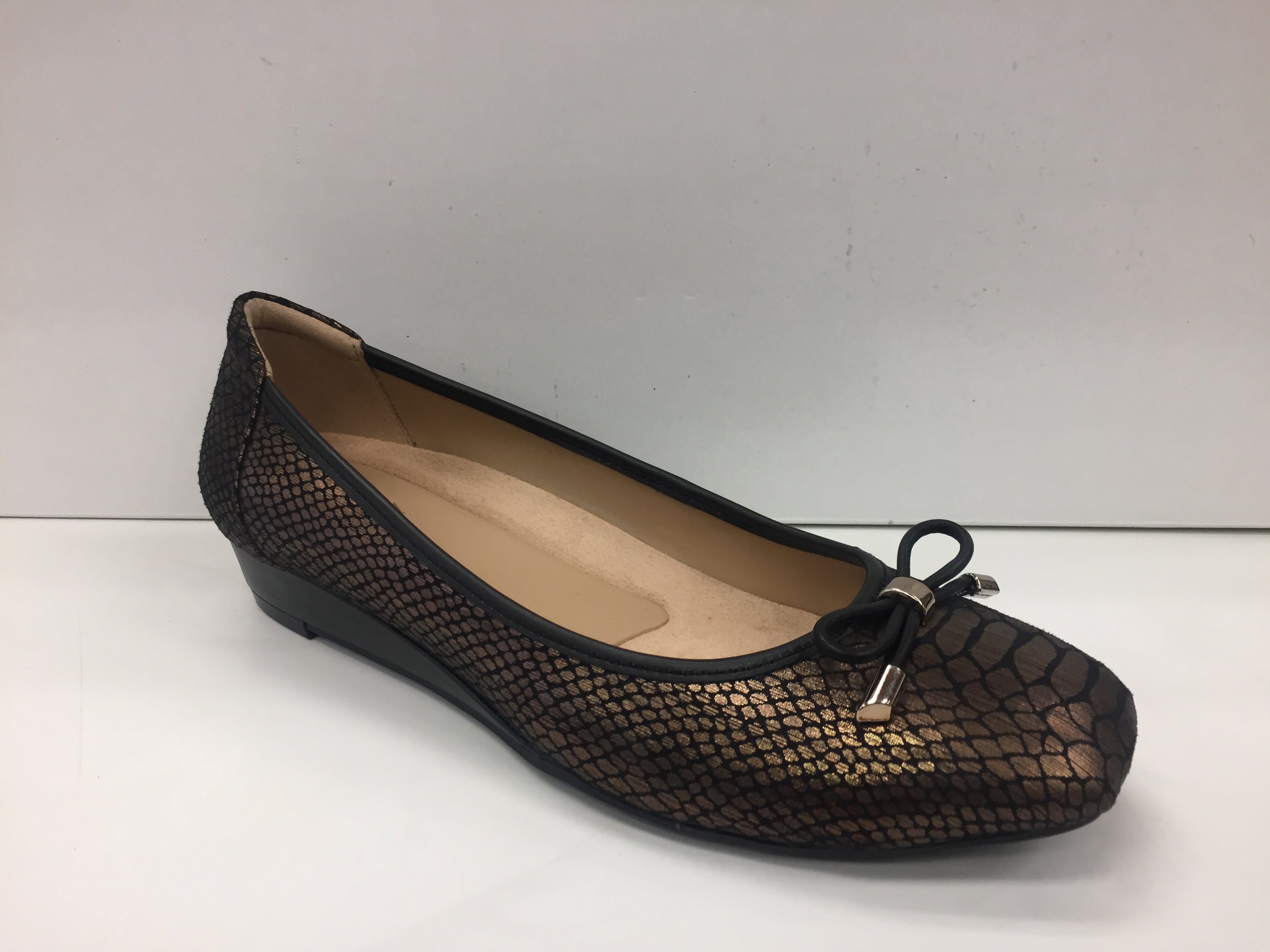 Naturalizer Dove Wide Shoes Simplywide