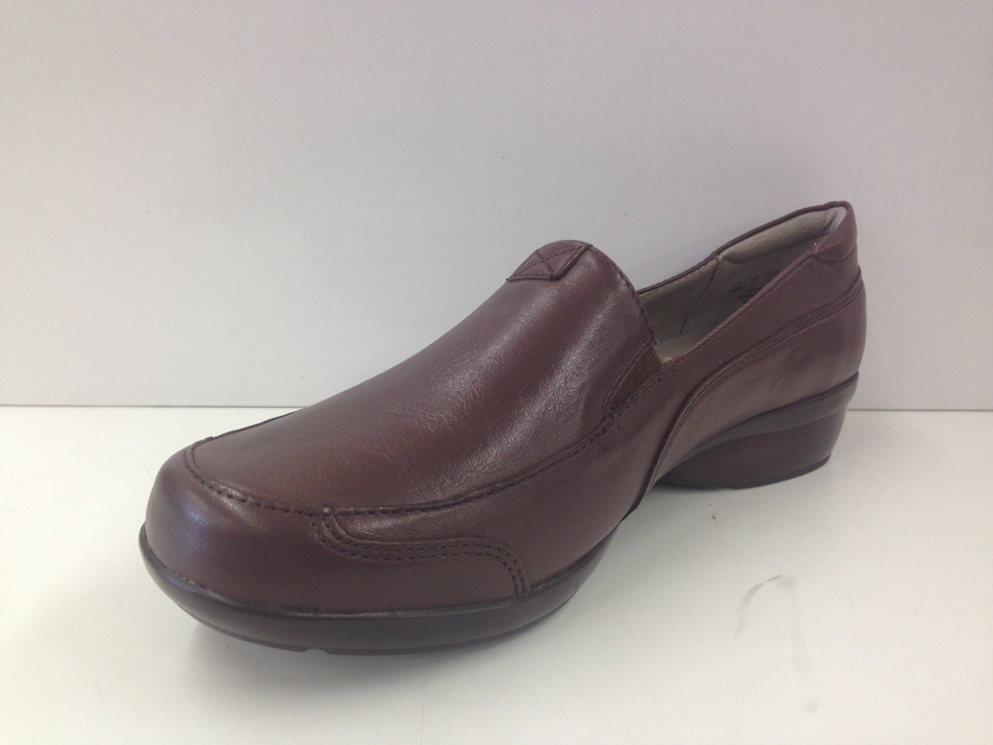 Naturalizer channing flats top