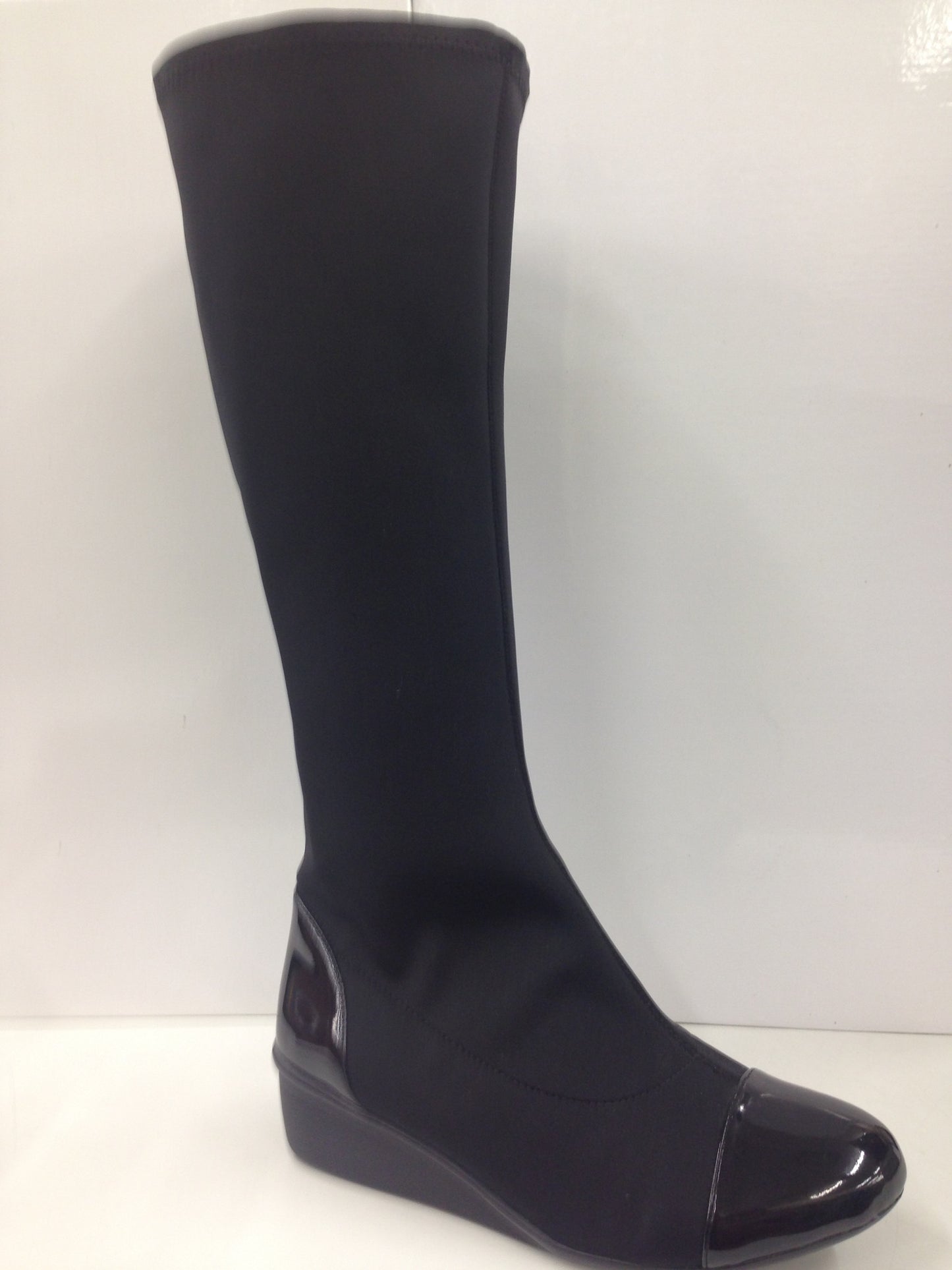 Ros Hommerson Ebony - Simply Wide - 2