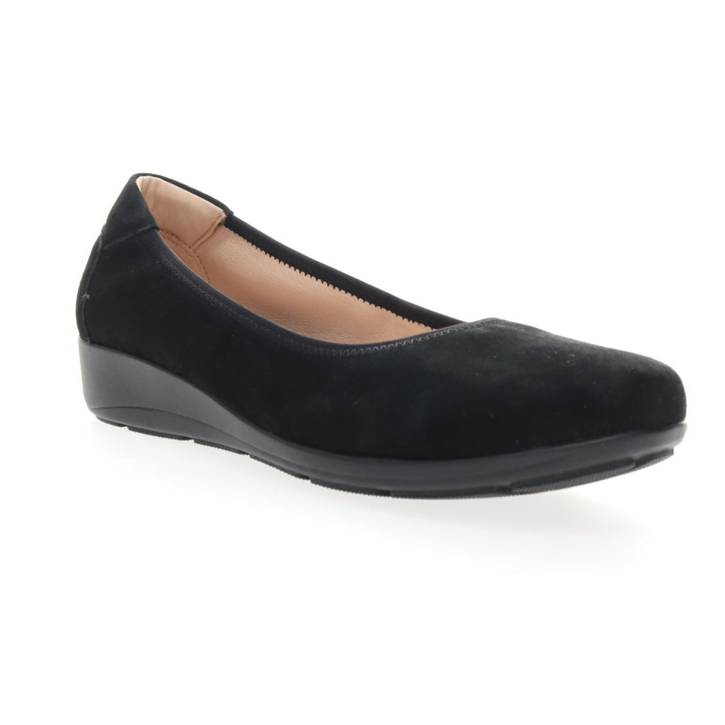 Propet extra wide womens shoes deals